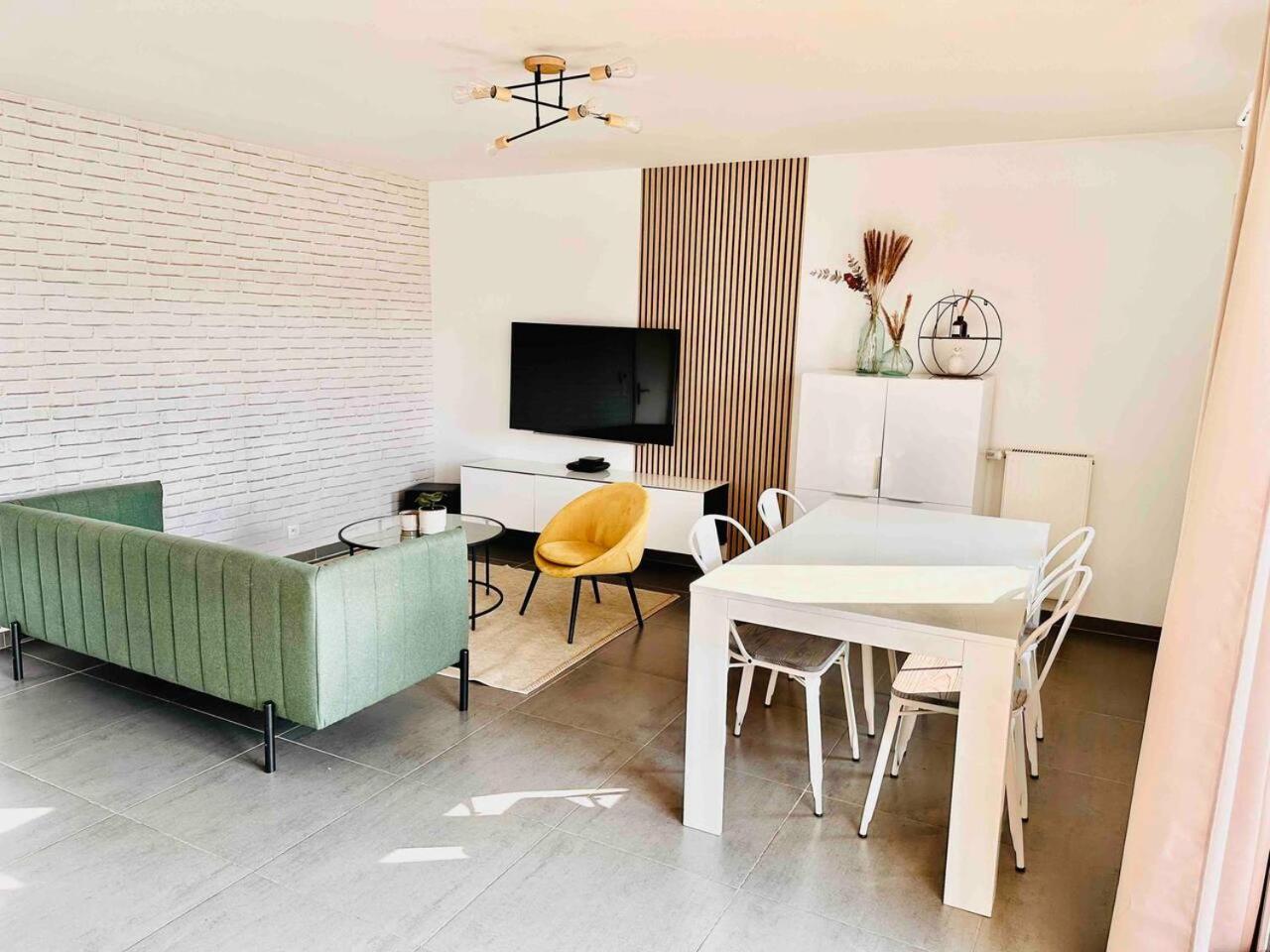 Btobed - Location Professionnelle - Appartement 4 Personnes Parking Gratuit - Proche Parc Des Expositions Et Aeroport Cdg Villepinte  Extérieur photo